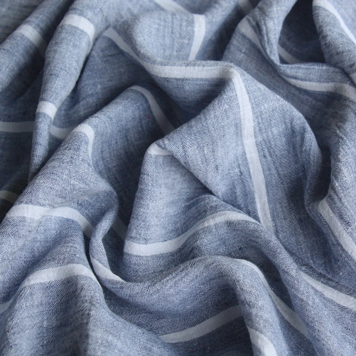 Big Stripe Navy Linen
