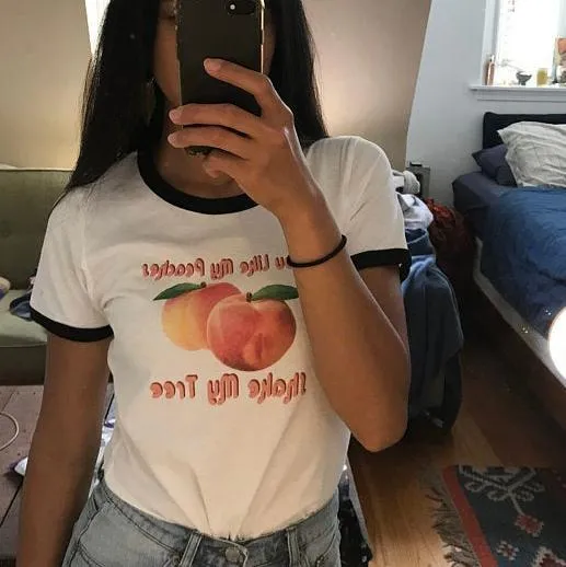 Like My Peaches Graphic Vintage Style Tee
