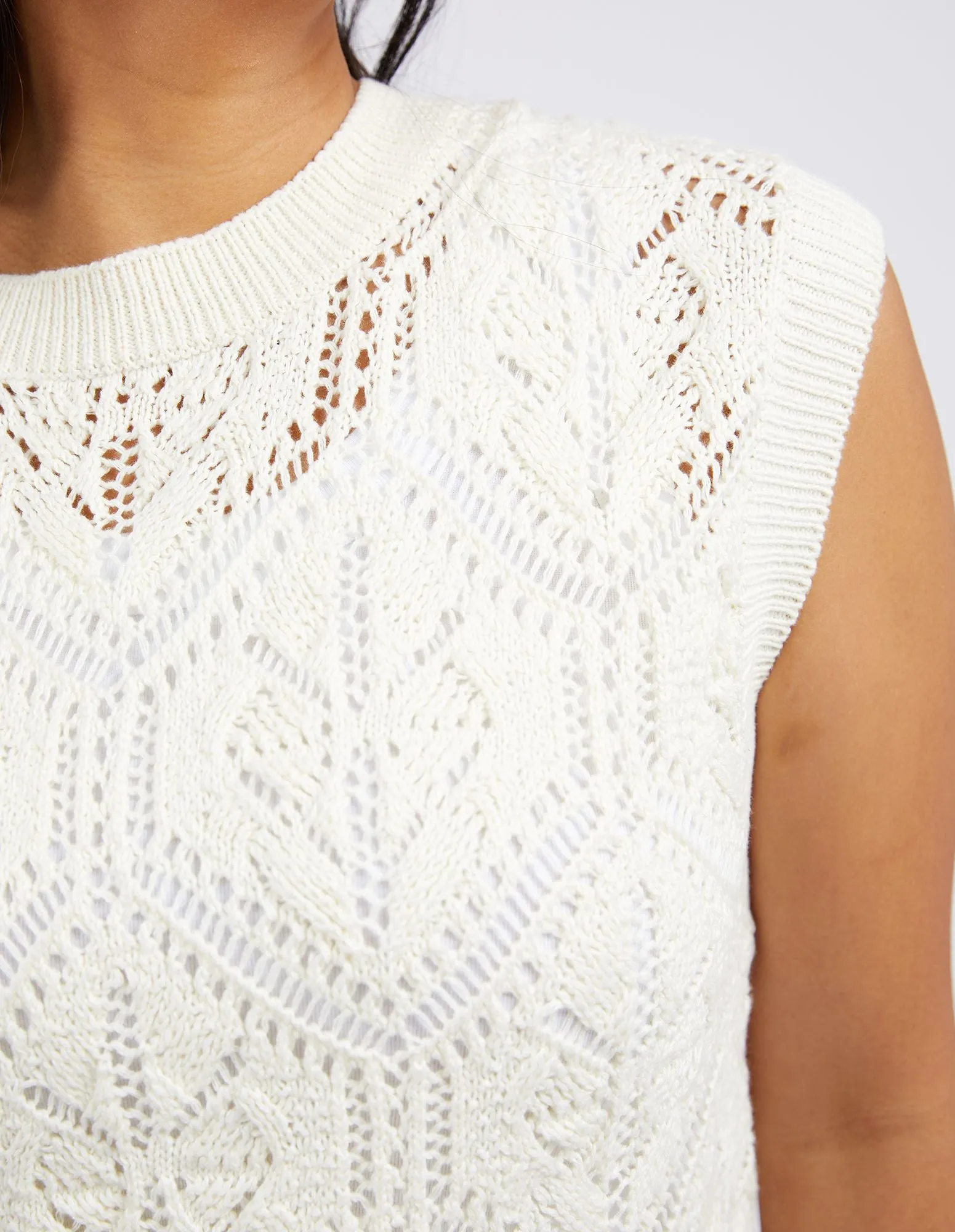 Luna Knit Vest _ Vintage White
