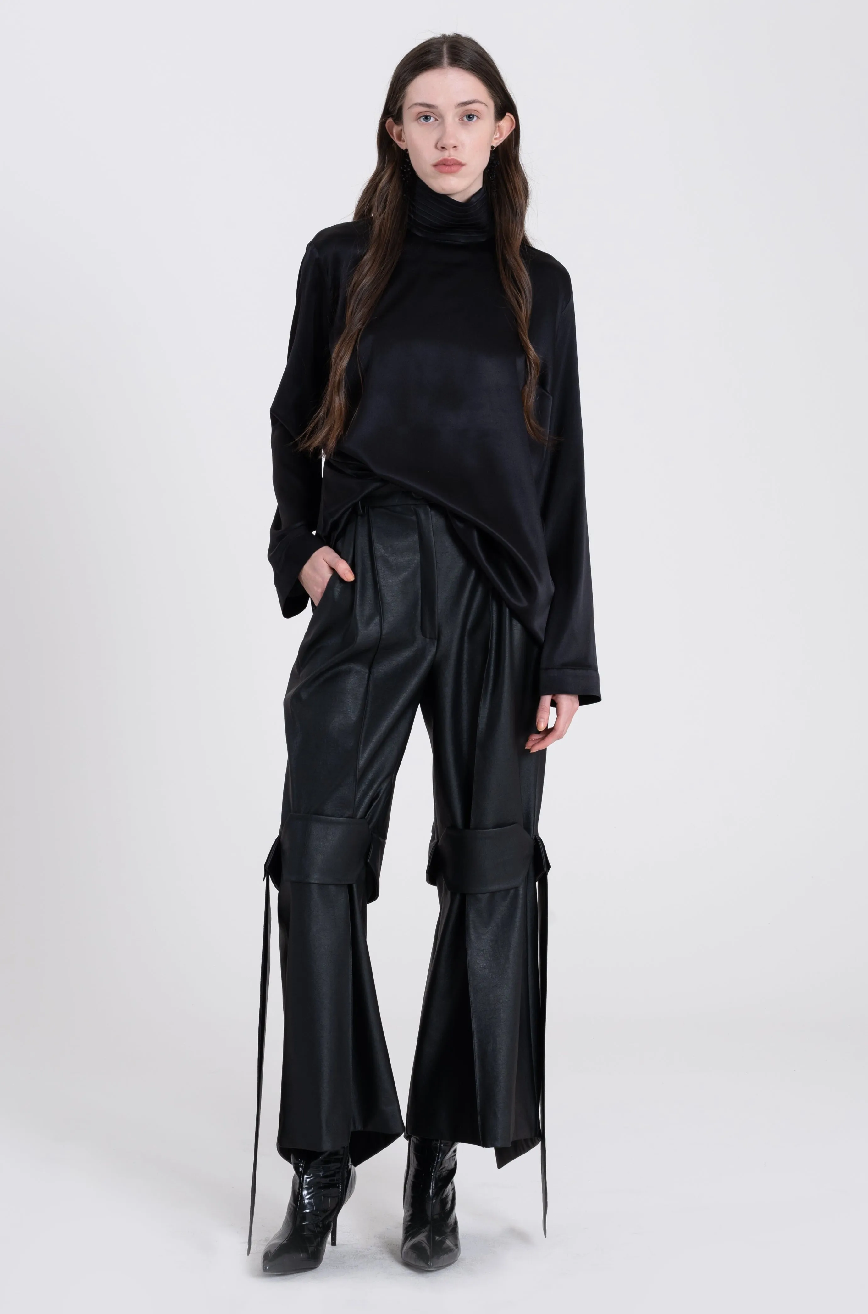 OLIVE LEATHER TROUSERS