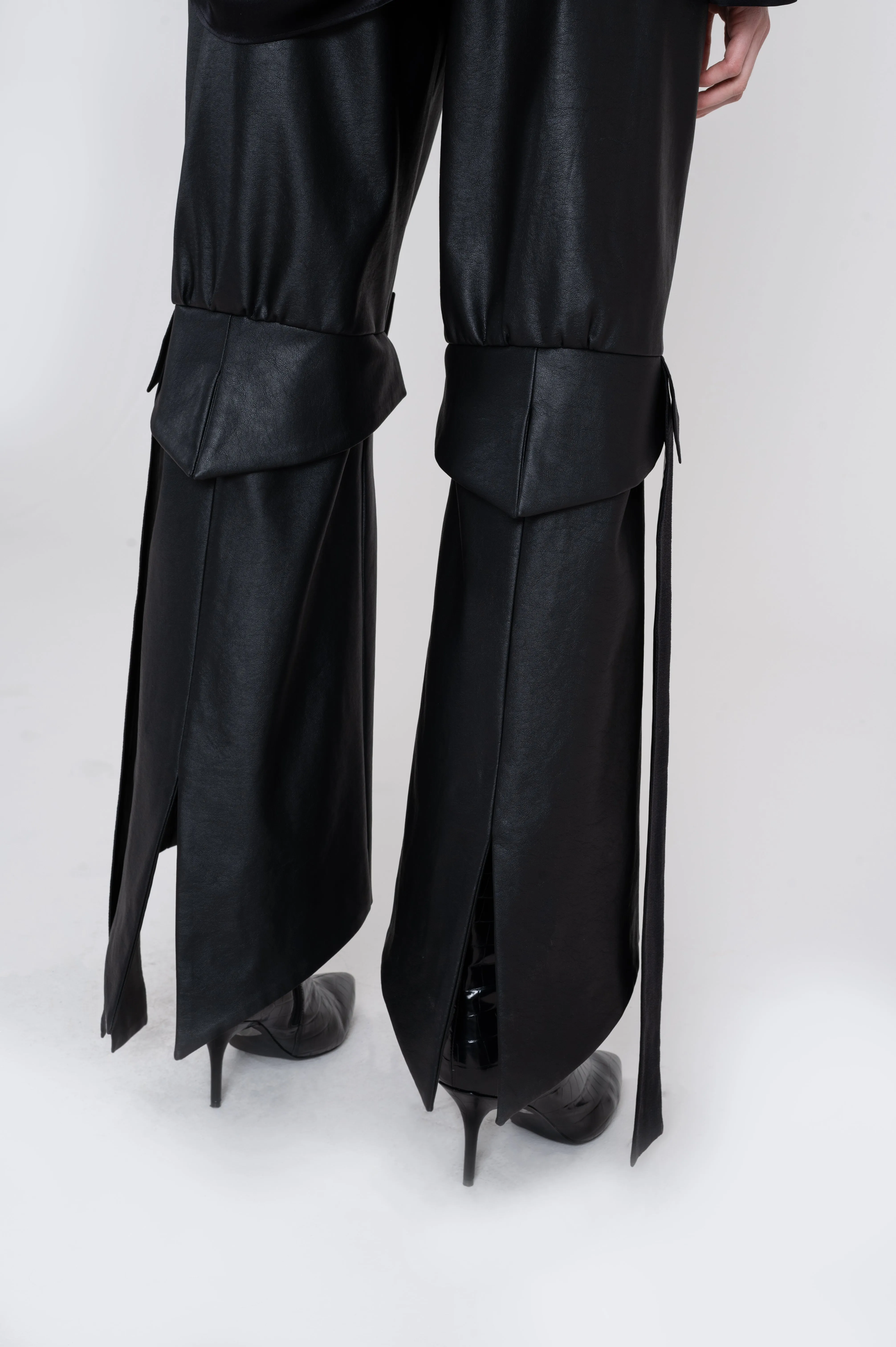 OLIVE LEATHER TROUSERS